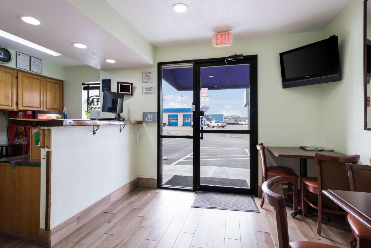 Econo Lodge Inn & Suites Williams - Grand Canyon Area Екстериор снимка