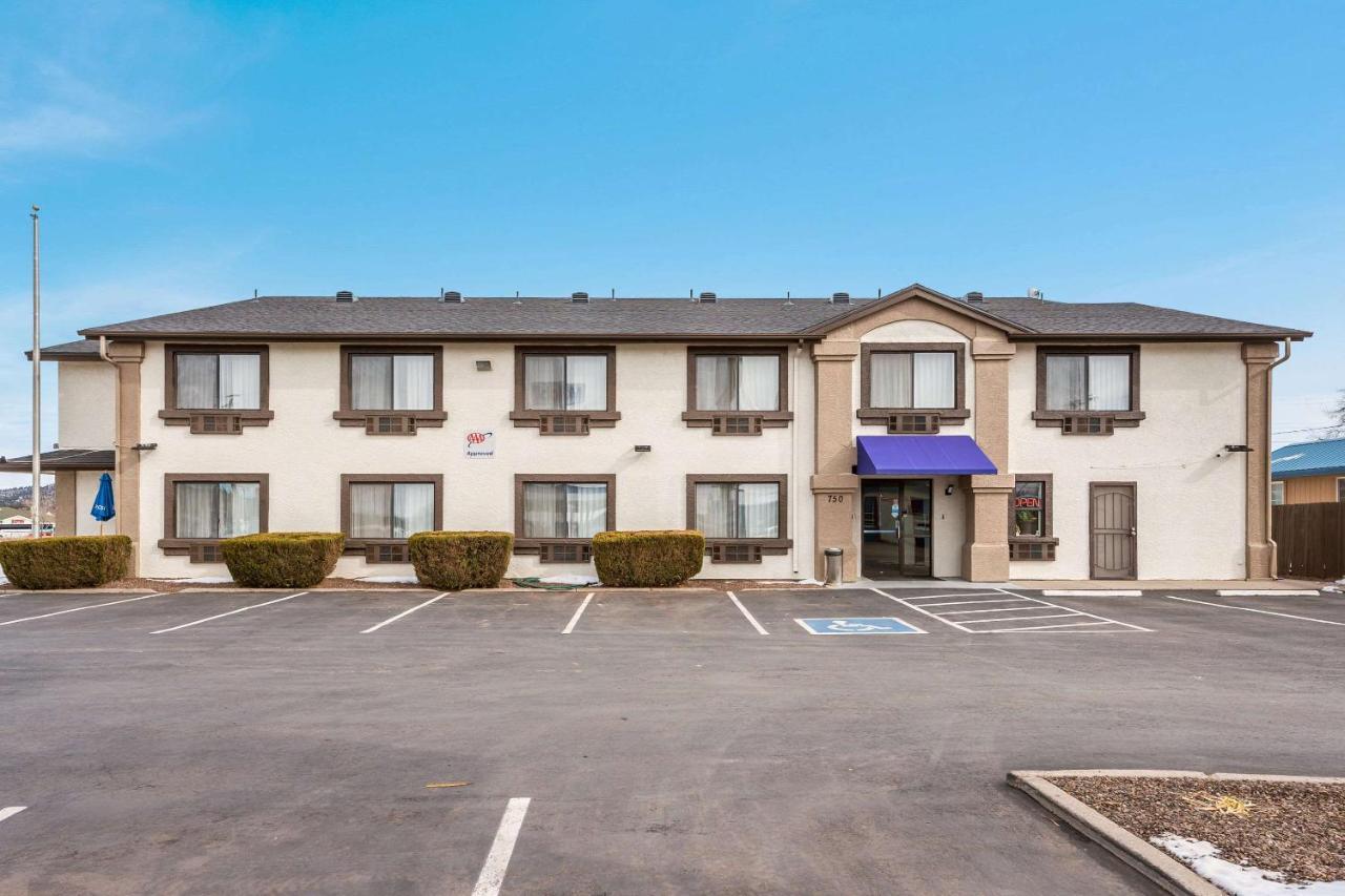 Econo Lodge Inn & Suites Williams - Grand Canyon Area Екстериор снимка