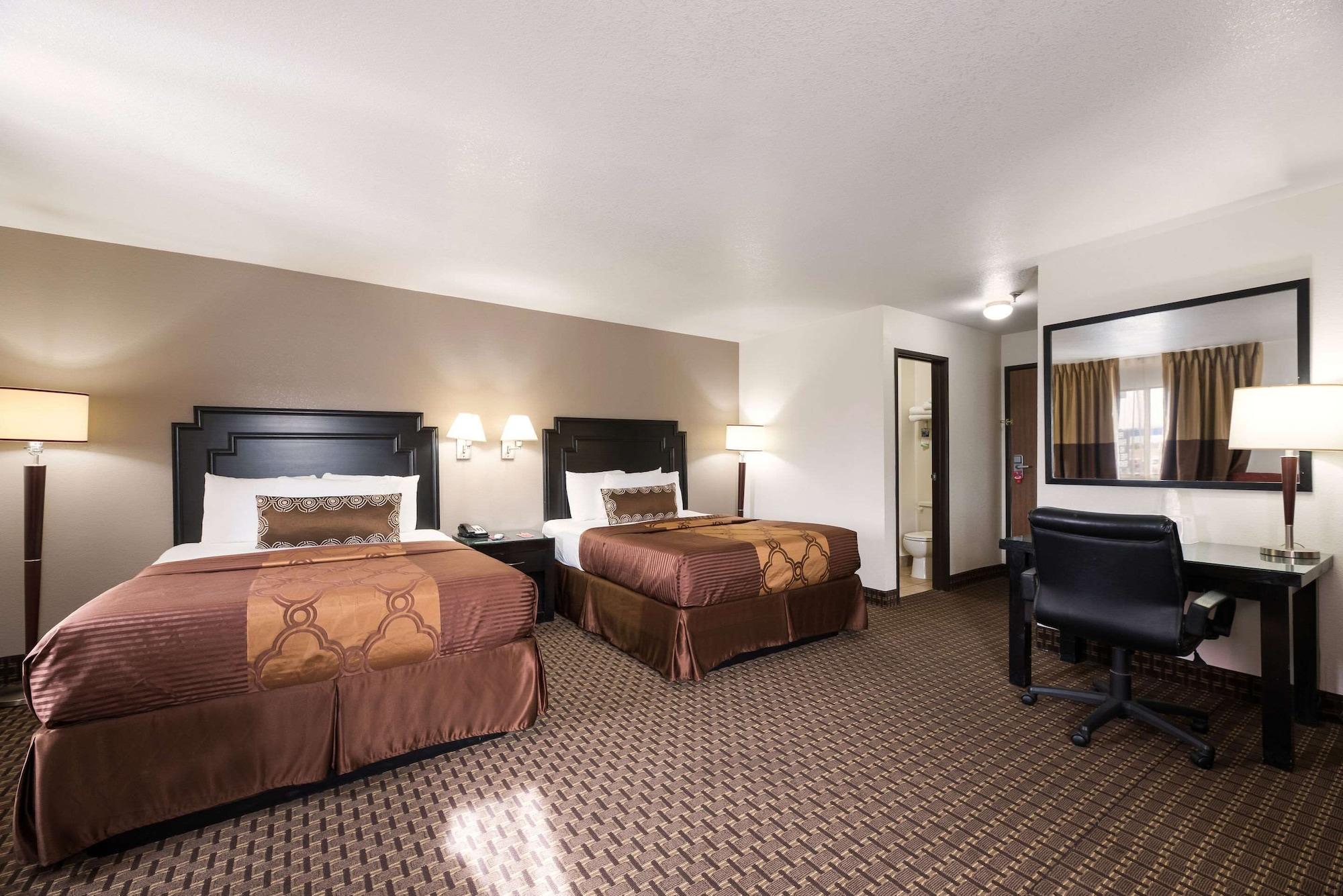 Econo Lodge Inn & Suites Williams - Grand Canyon Area Екстериор снимка
