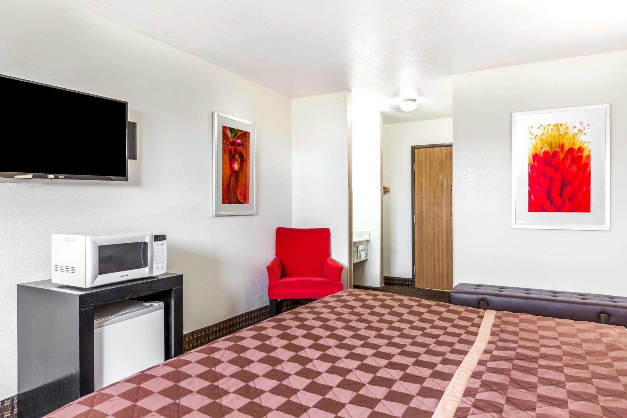 Econo Lodge Inn & Suites Williams - Grand Canyon Area Екстериор снимка